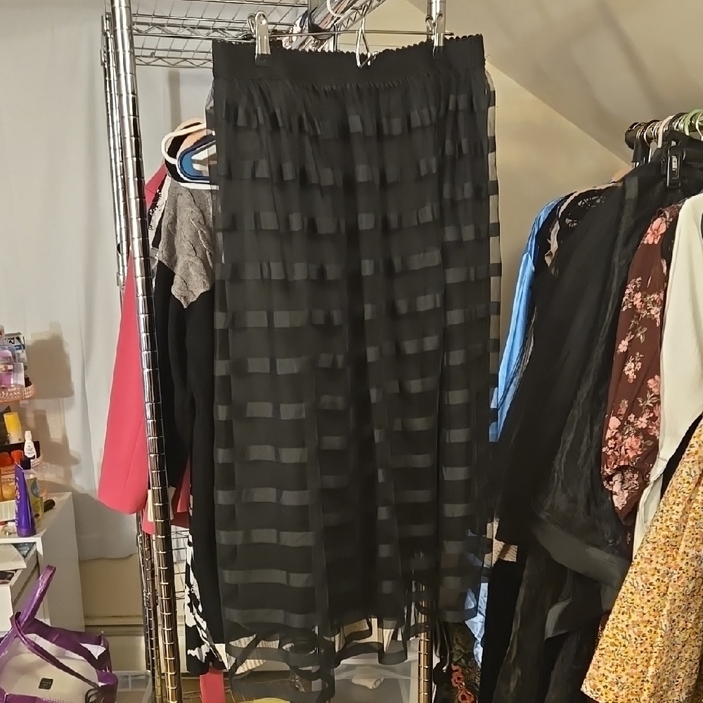 Metrowear Chic Black Layered Skirt Sheer Stripes 3x